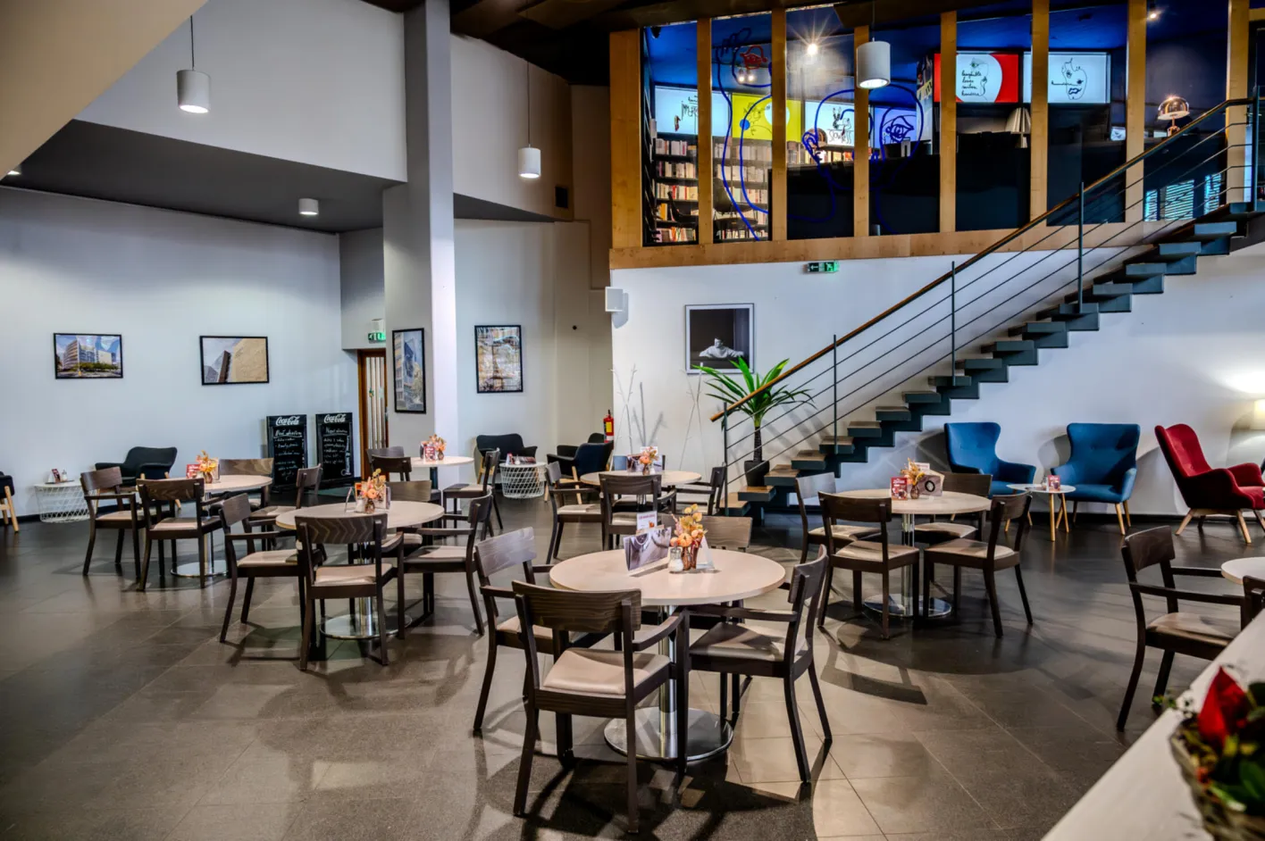 Kavárna Gemini Library