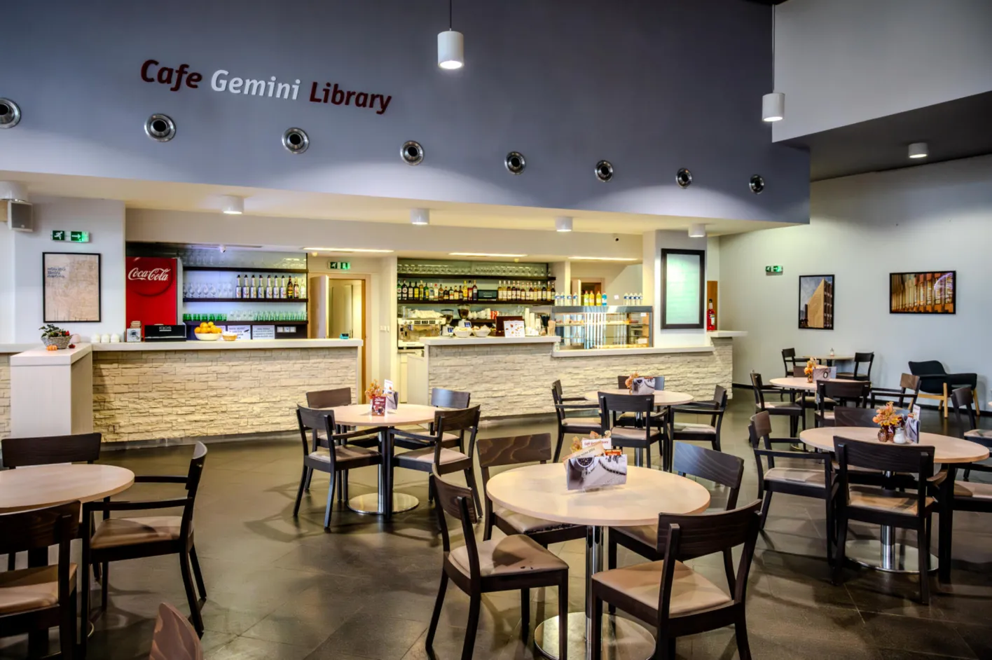 Kavárna Gemini Library