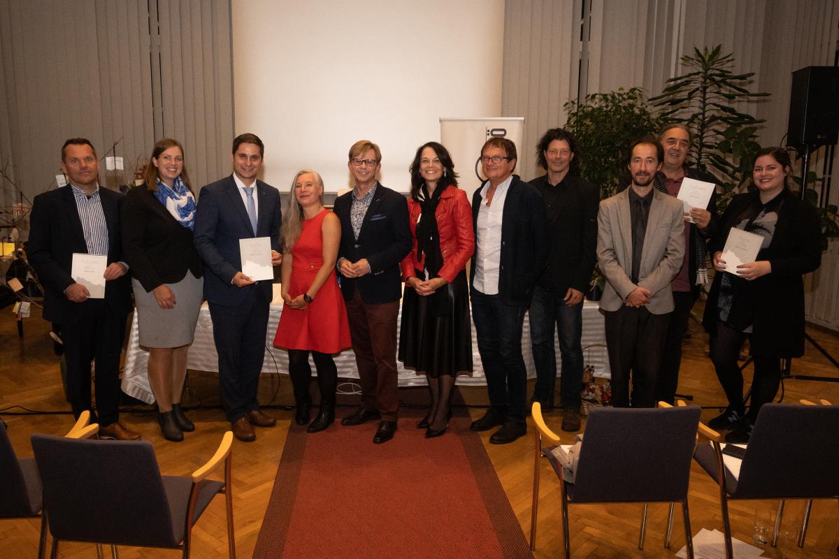 72 hodin, 8 autorů, 2 sousední země: „Literatura jako budovatelka mostů“